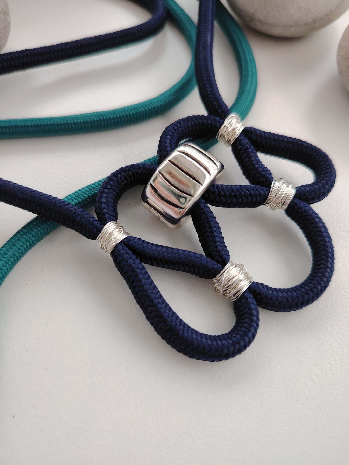 Collares de cordon