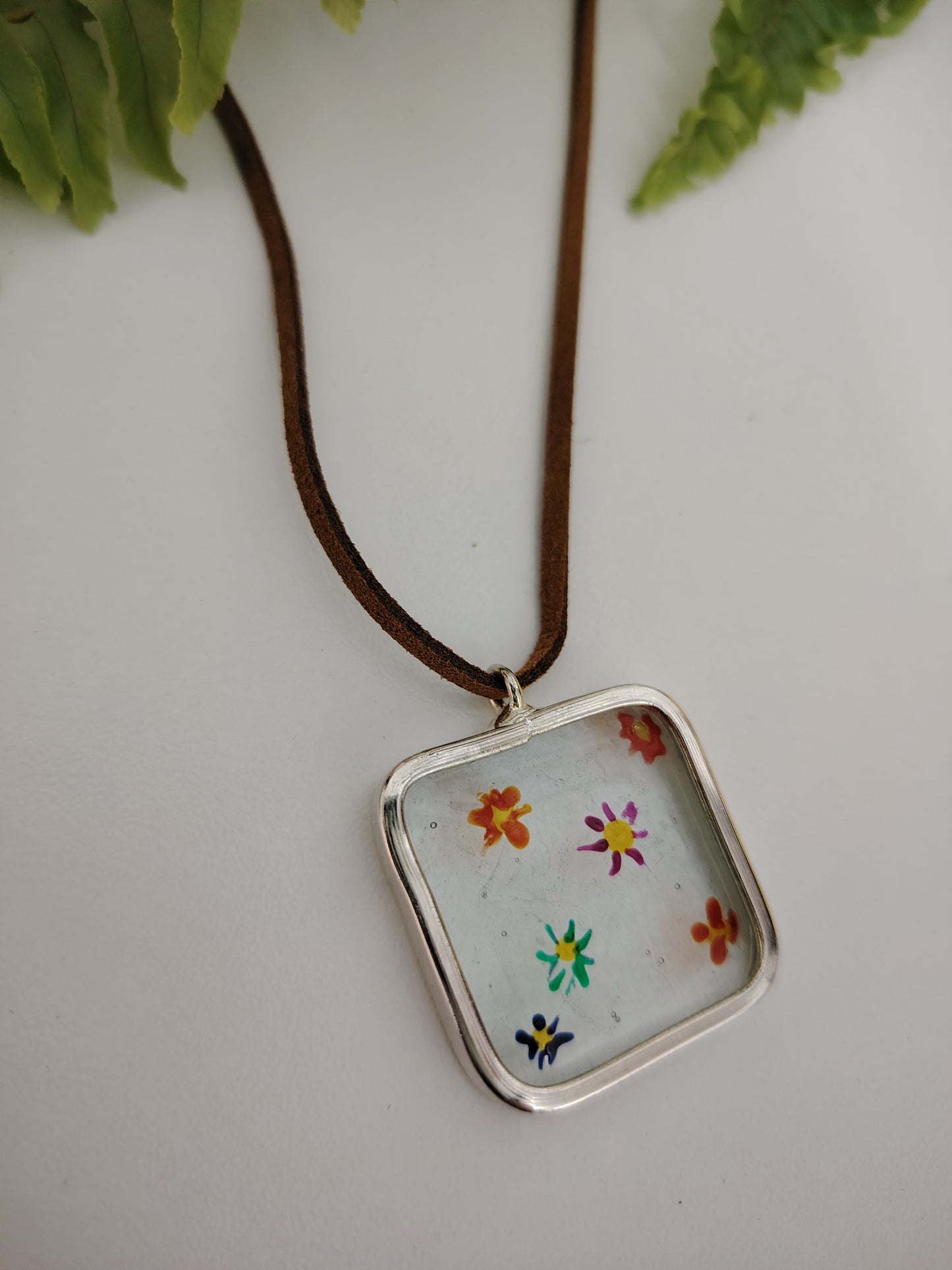 Collar floral.