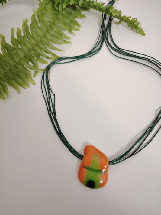 Collar mandarina